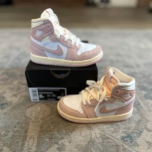 8c Air Jordan 1 - atmosphere / white-muslin-sail